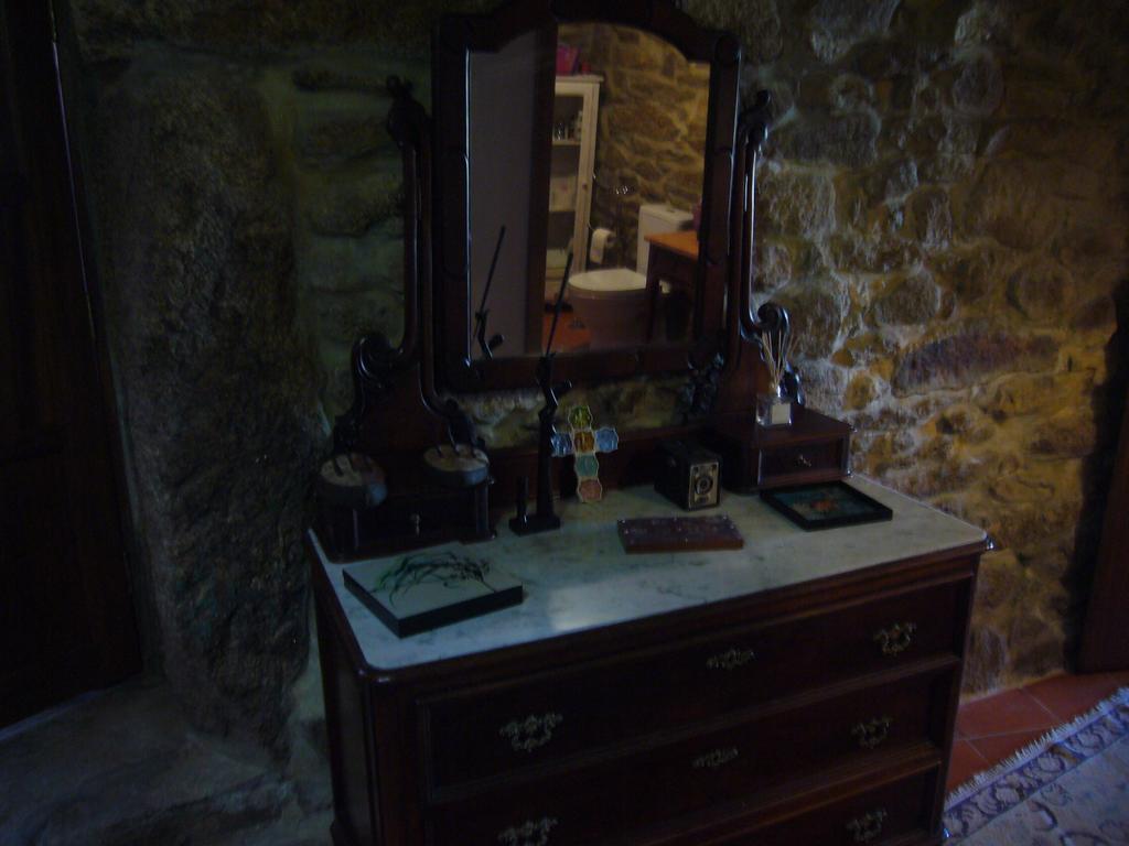 Casa Do Monge Pensionat Leomil Rum bild