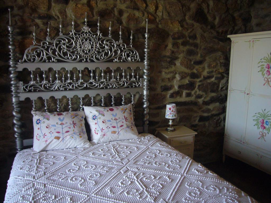 Casa Do Monge Pensionat Leomil Rum bild